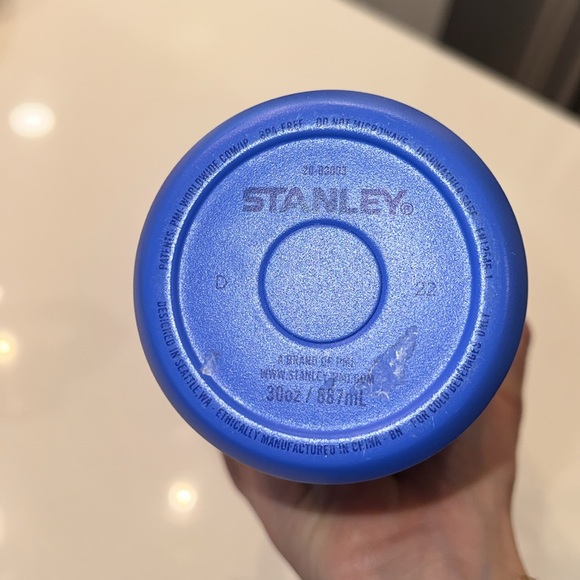 NWOT Stanley Iceflow Flip Straw Tumbler 30oz in Iris - Picture 4 of 4